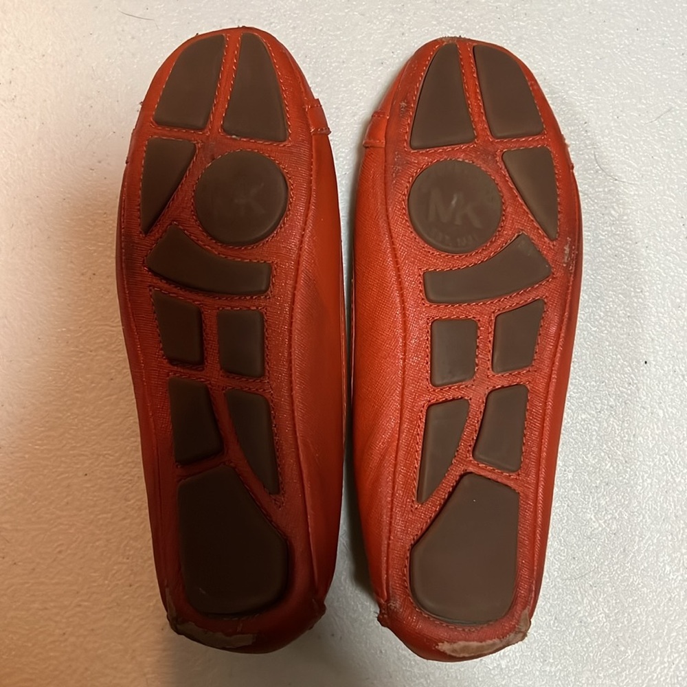 Women’s Michael Kors Logo Leather Moccasin Loafer Flats Orange, 6 - Picture 2 of 5